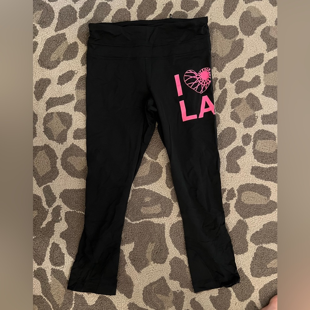 LuluLemon X SoulCycle capri leggings - Sz 4 - excellent condition